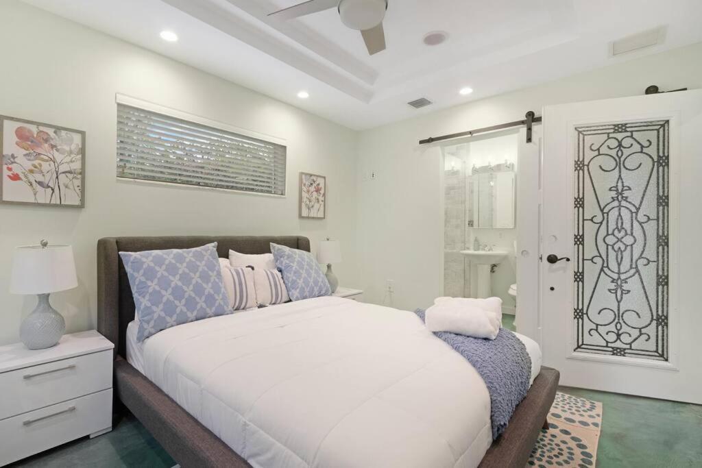 Heated Pool I Soundproof Home I Firepit I 630Mbps Hollywood Ngoại thất bức ảnh