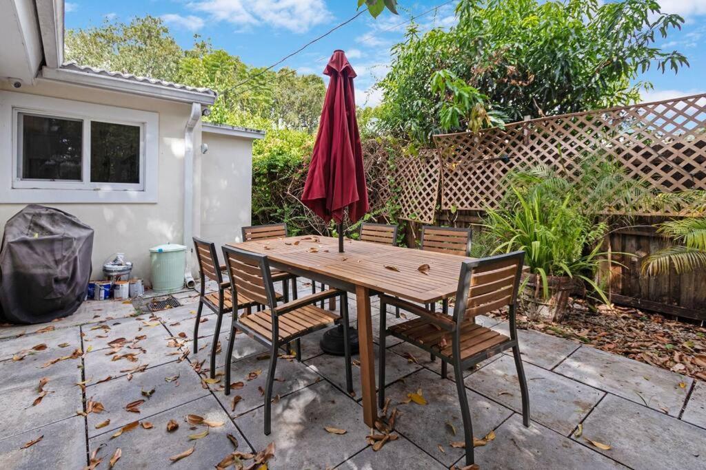 Heated Pool I Soundproof Home I Firepit I 630Mbps Hollywood Ngoại thất bức ảnh