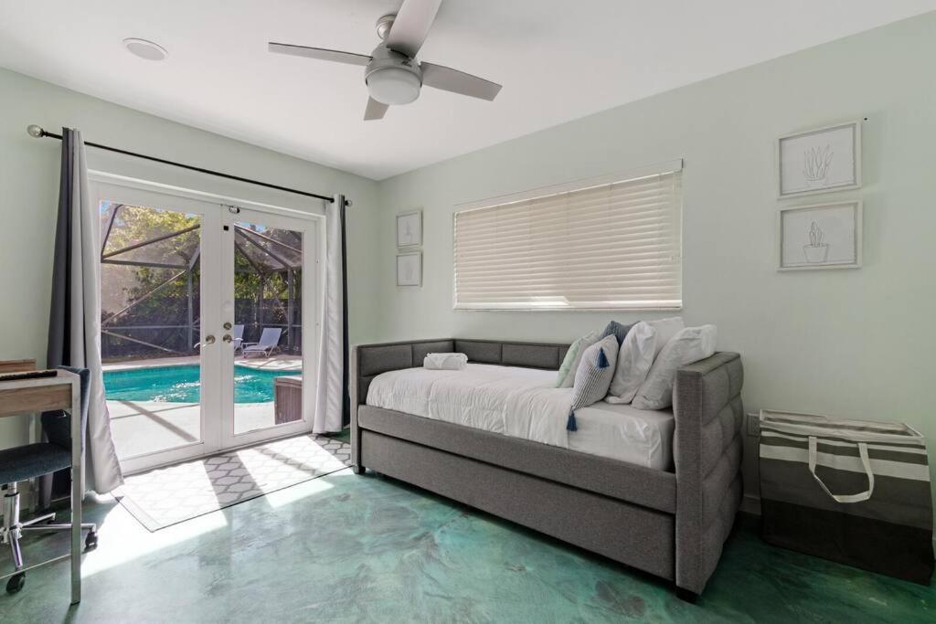 Heated Pool I Soundproof Home I Firepit I 630Mbps Hollywood Ngoại thất bức ảnh